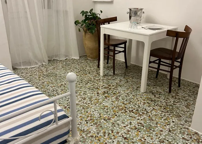 Salento Nonni 3* Matino